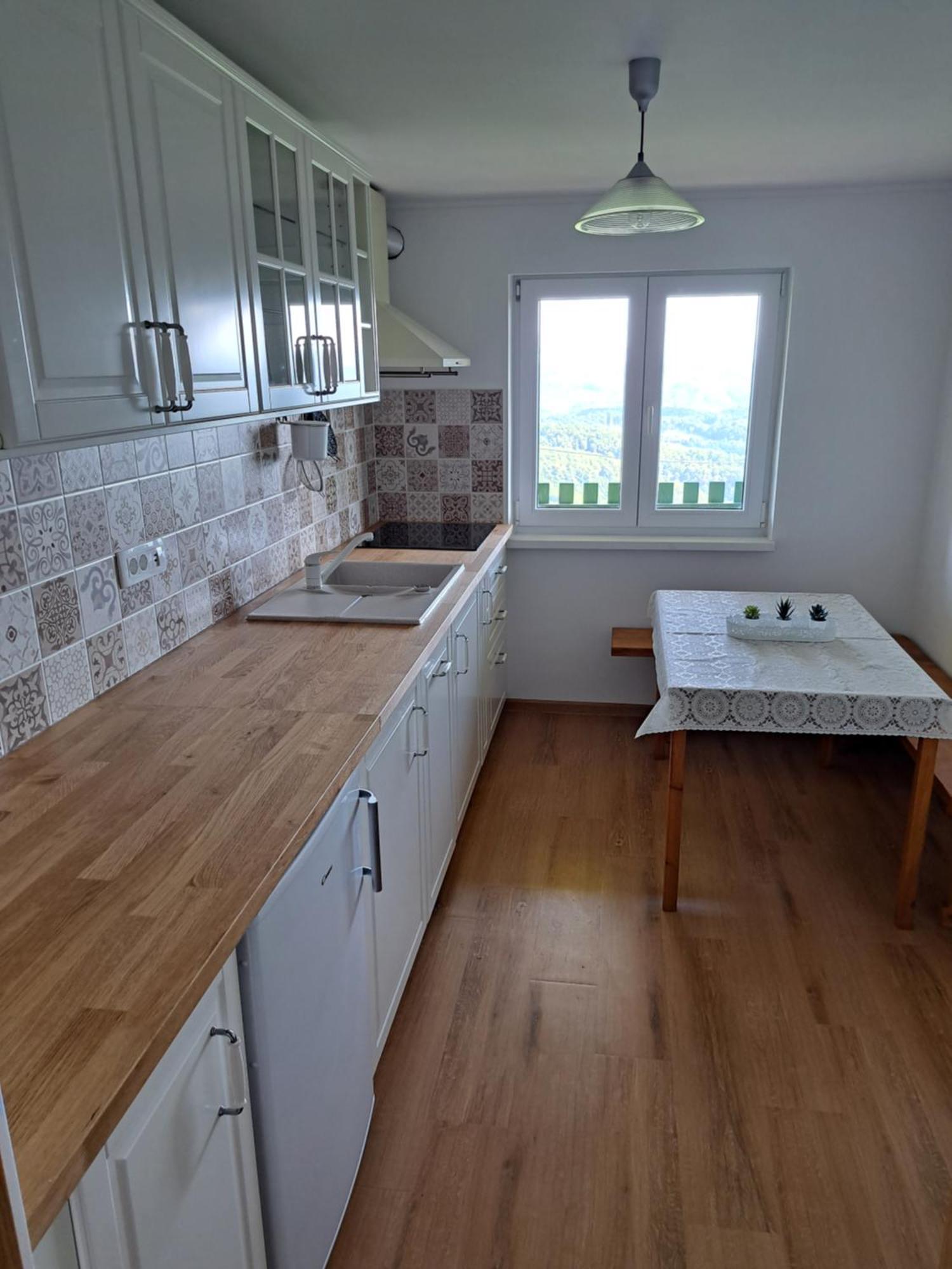 Vila Vikend Hisa Vrhe Senovo Exteriér fotografie